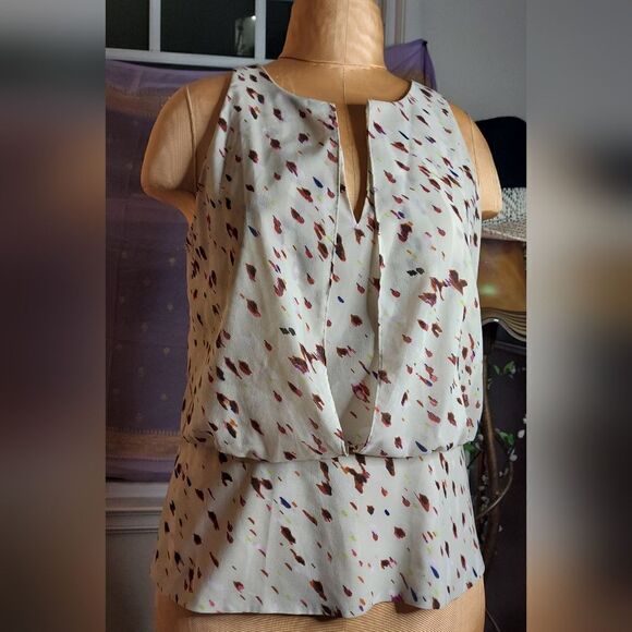 Ann Taylor Cutaway Keyhole Shell Blouse Cobbled Path Print Color - Picture 1 of 11